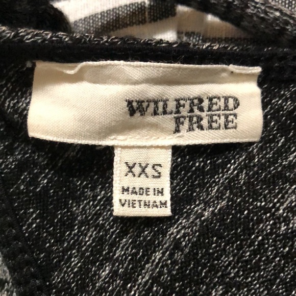 Wilfred Free Women’s Black Tank Top SIZE XXS Gym‎ Yoga Walking Outdoor Summer - Picture 6 of 7